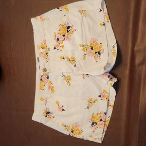 Old Navy Women's size 8 Floral shorts